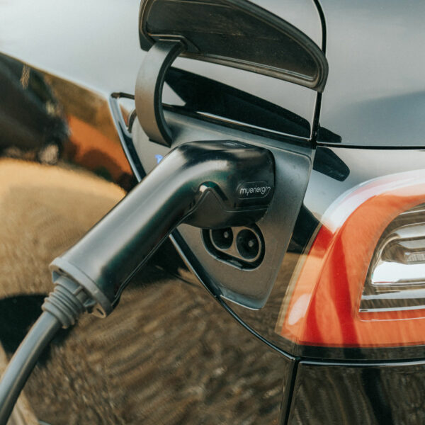 Zappi 22kW 3 Phase White Electric Car Charger for Home EVergize